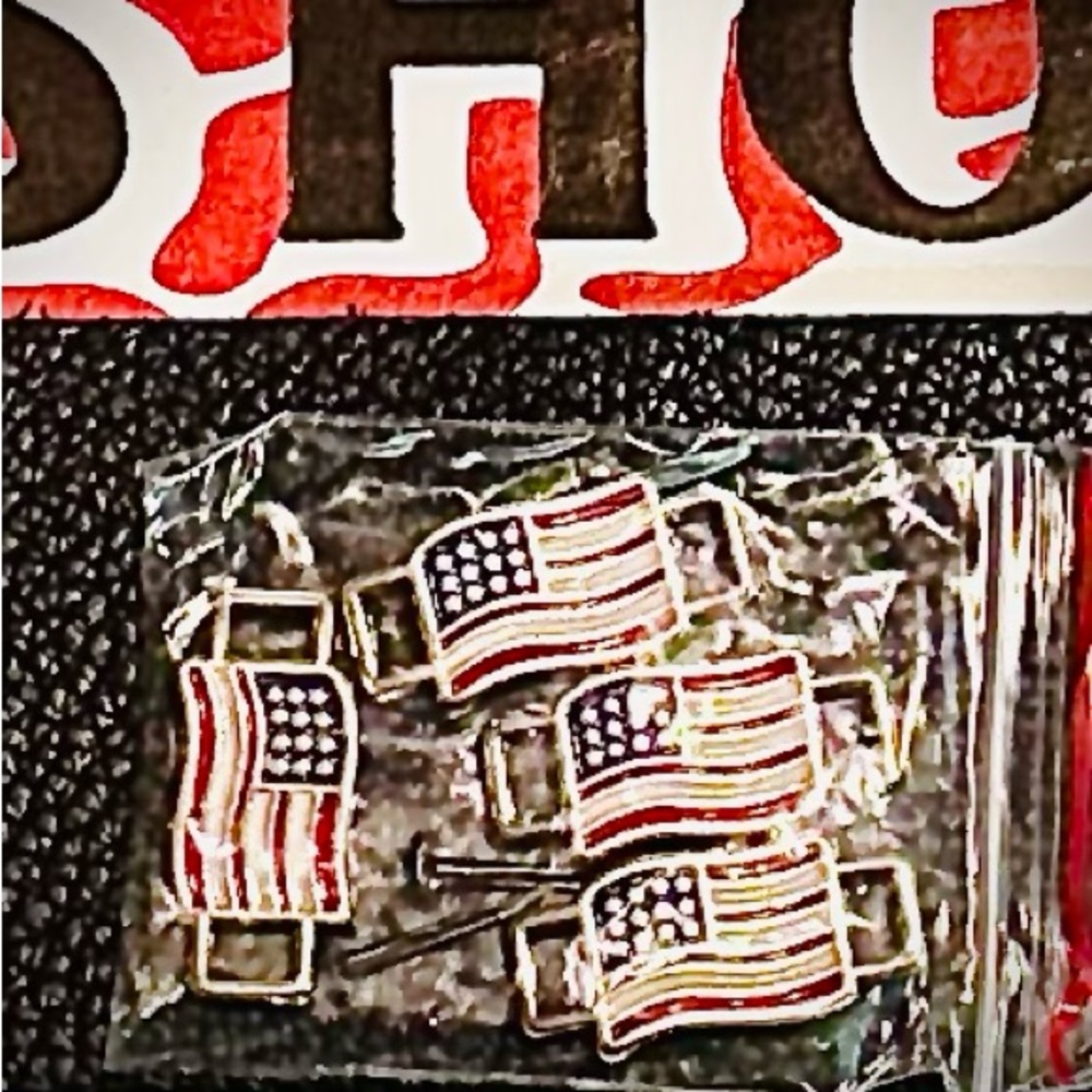 American Flag Lapel Pins